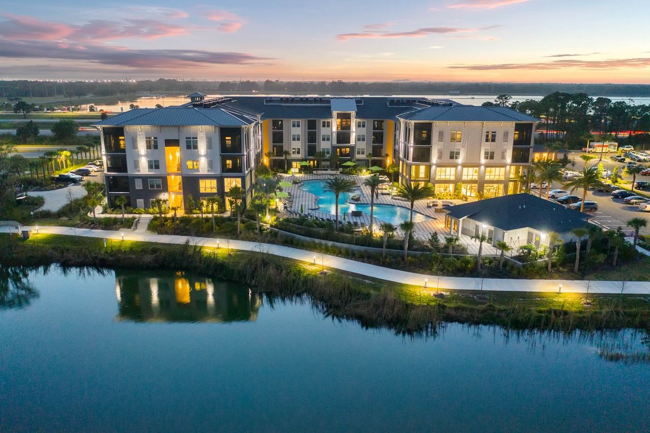 The Adley Lakewood Ranch Waterside Apartments - Photo 7 of 17