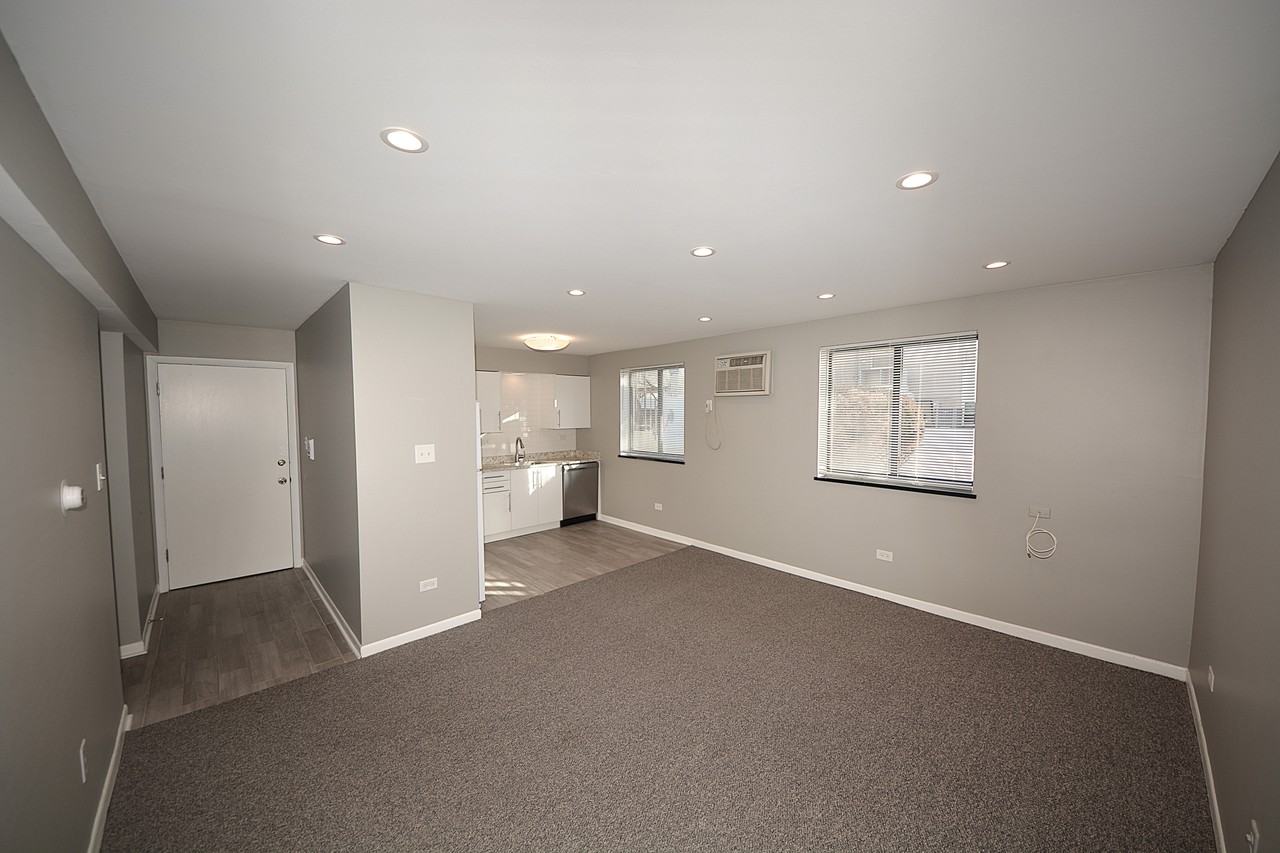 319 Bluff Avenue #1C - Photo 7 of 12