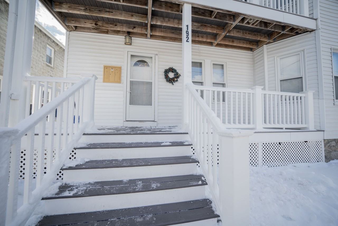 192 Railroad - Photo 3 of 3