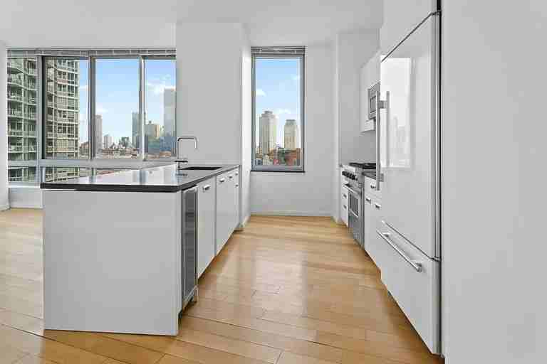 4540 Center Blvd #2701 - Photo 2 of 6