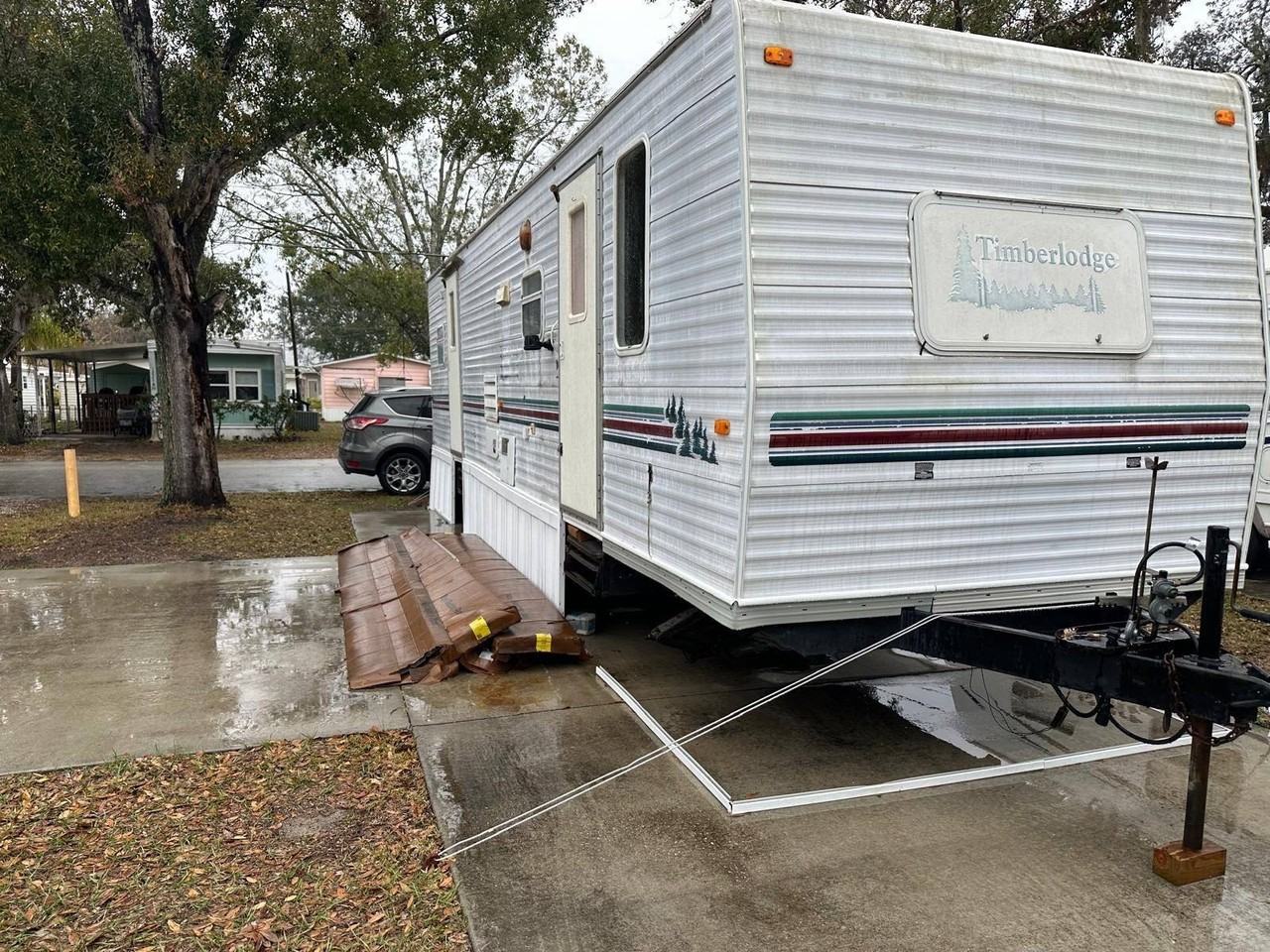 196 13th St #E45 - Photo 2 of 9