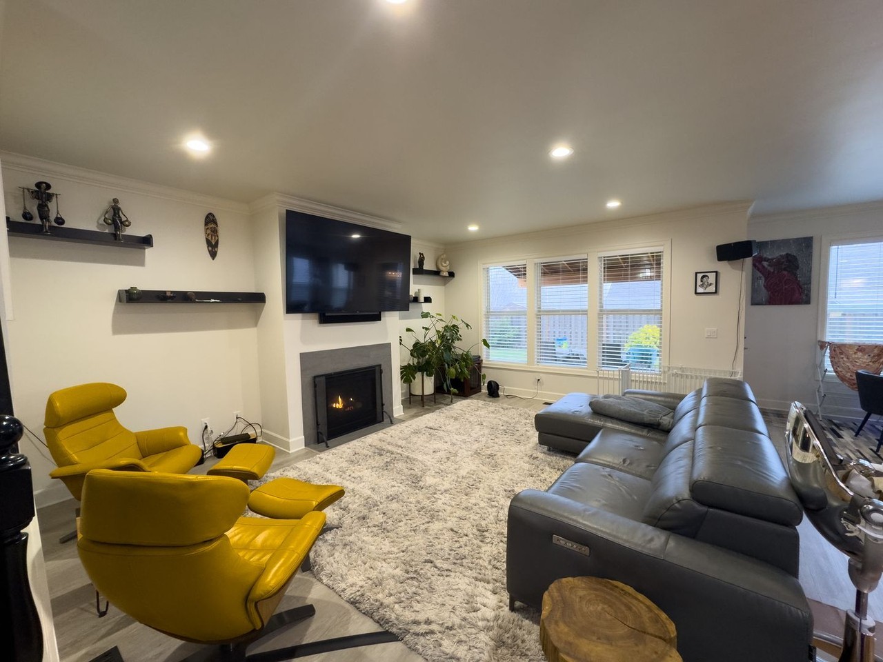 6156 Lillian St Se - Photo 4 of 37