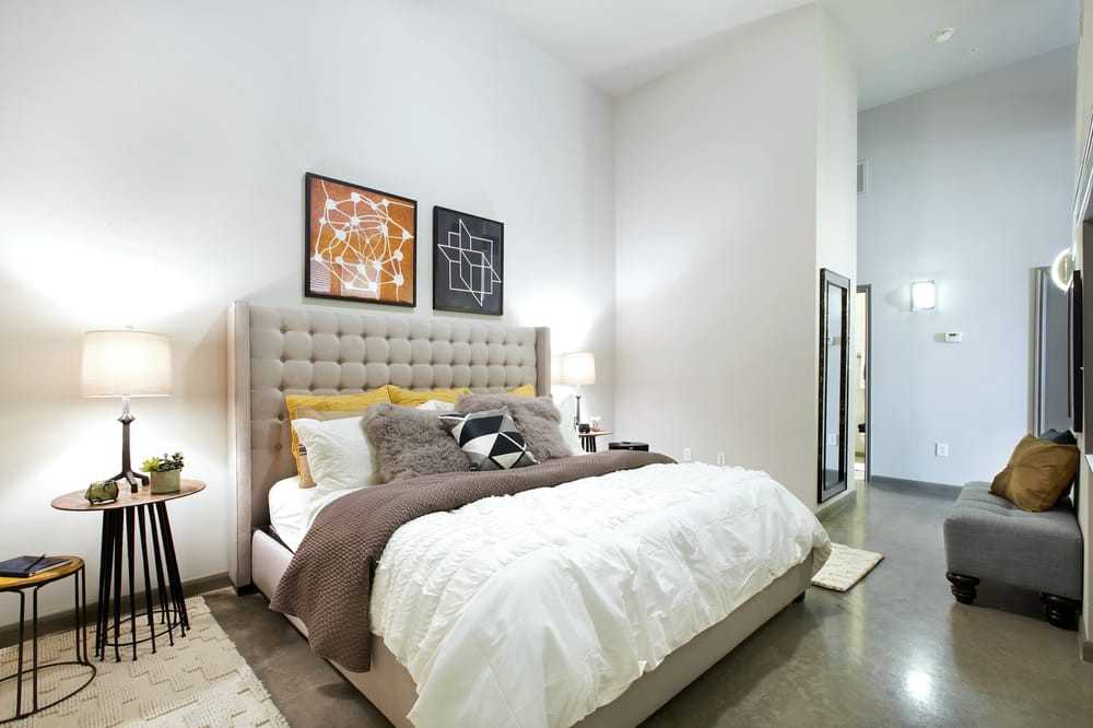 303 West Ave - Photo 2 of 20