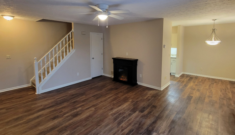 410 Waterside Ave #6 - Photo 3 of 20