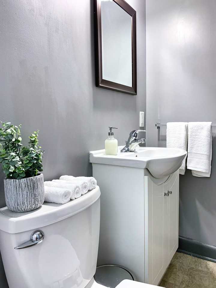 479 Vernon Avenue #2 - Photo 4 of 20