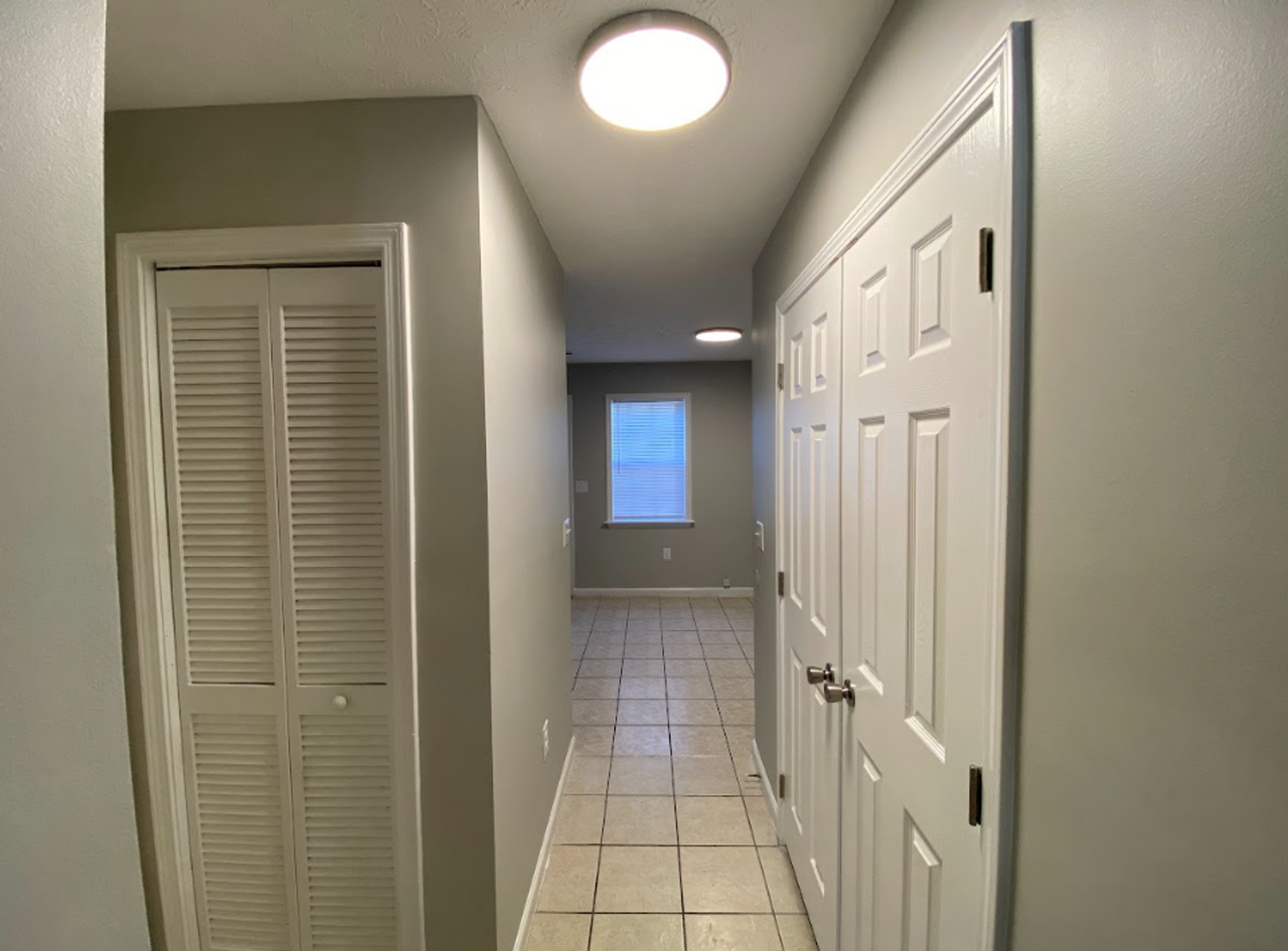 Valley View Townhomes - Photo 6 of 24