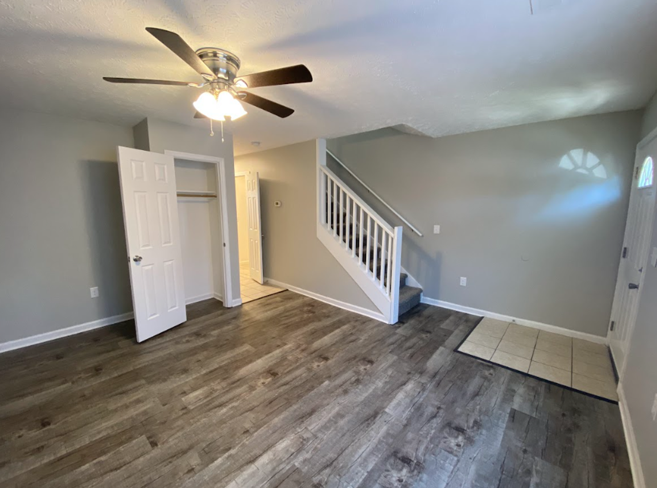 Valley View Townhomes - Photo 7 of 50