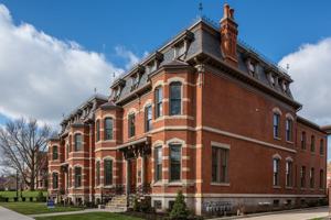 featured image of 334 West 6th Street