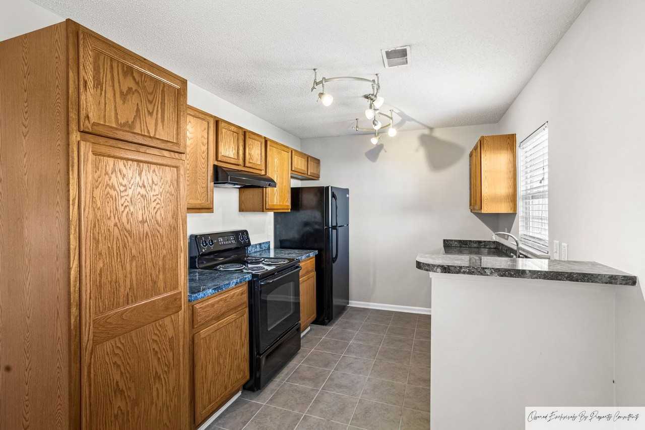 83 Springway Dr - Photo 7 of 22