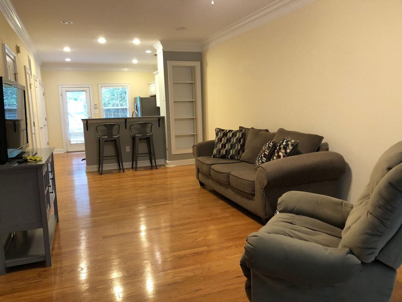 110 Wood Lake Dr - Photo 4 of 12