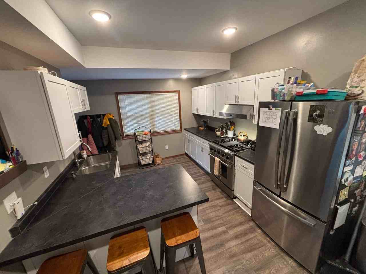 637 Woodland Ave - Photo 4 of 22