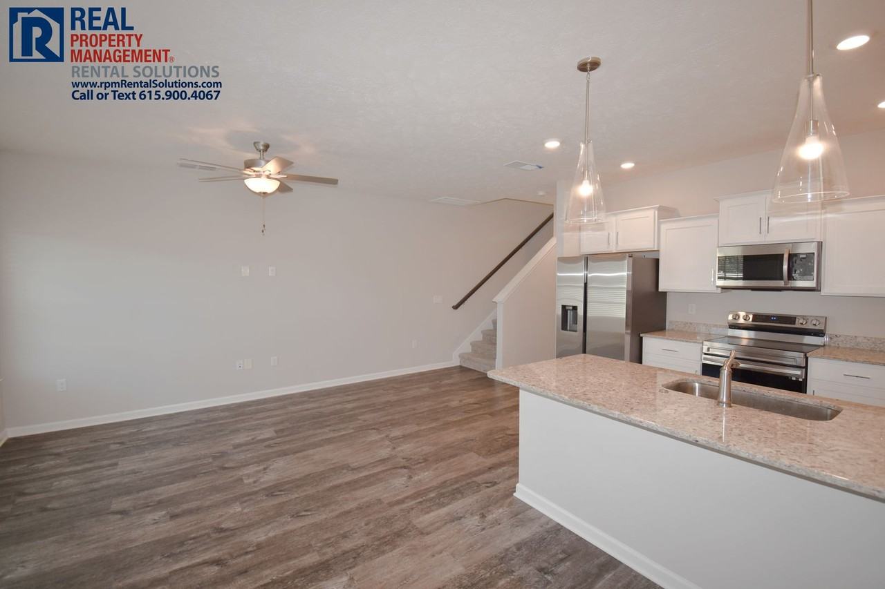 4304 Spyglass Dr - Photo 3 of 22