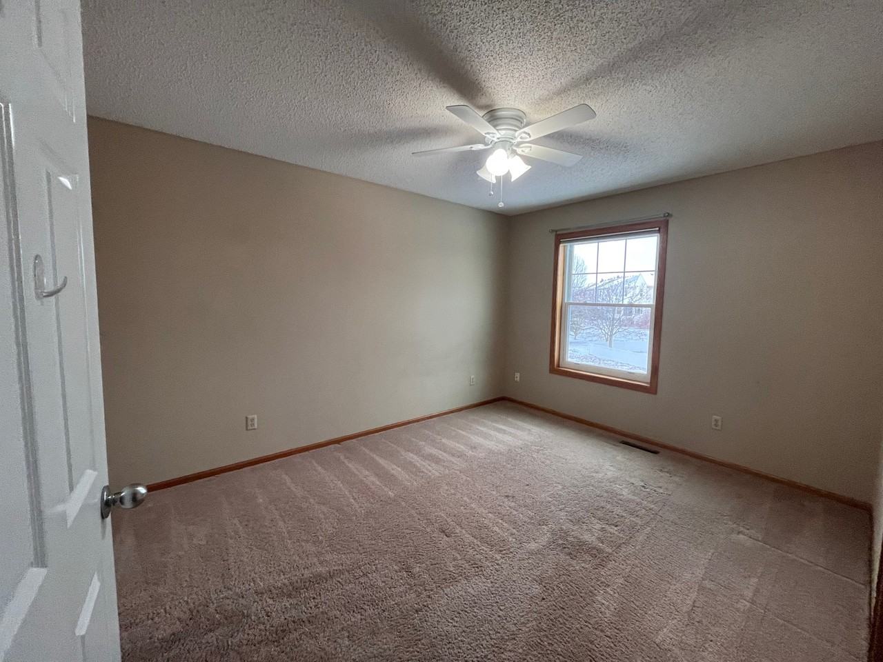 12116 85th Avenue North - Photo 4 of 21