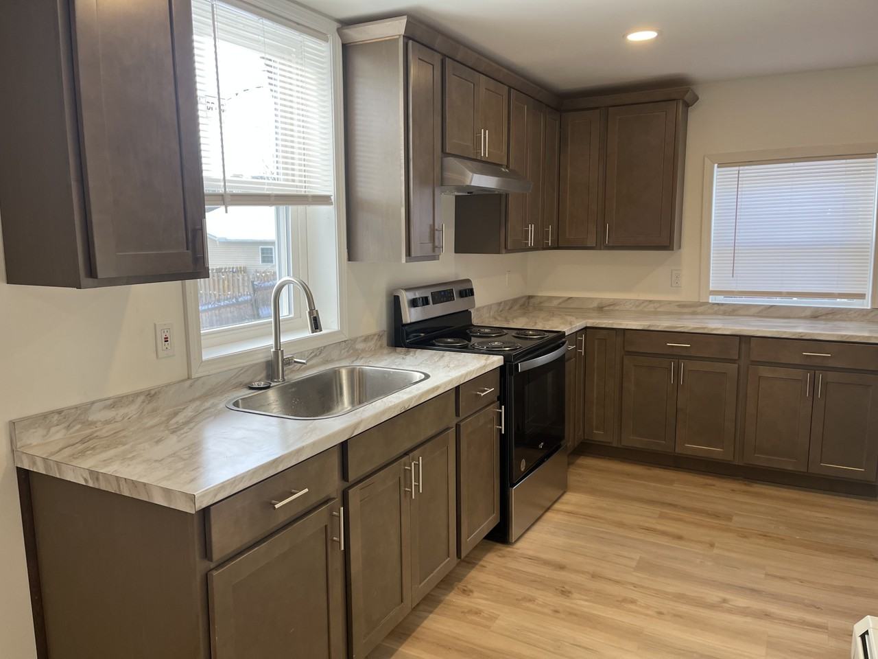 525 Summit Ave #525A - Photo 2 of 16