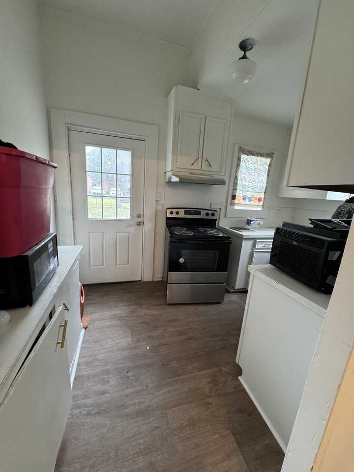 430 Hebert St #NA - Photo 2 of 8