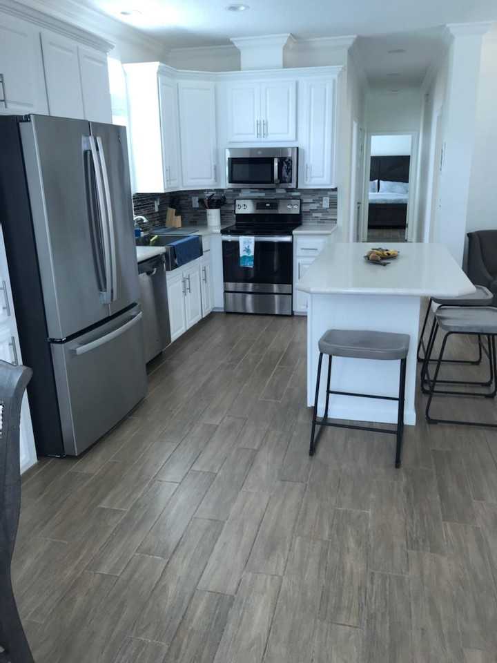 378 Ne Wharf Way #NA - Photo 3 of 19