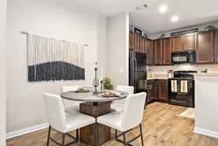 Las Brisas Apartments - Photo 1 of 1
