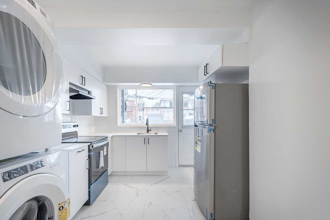 Lachine - 3 bedroom! - Photo 2 of 14