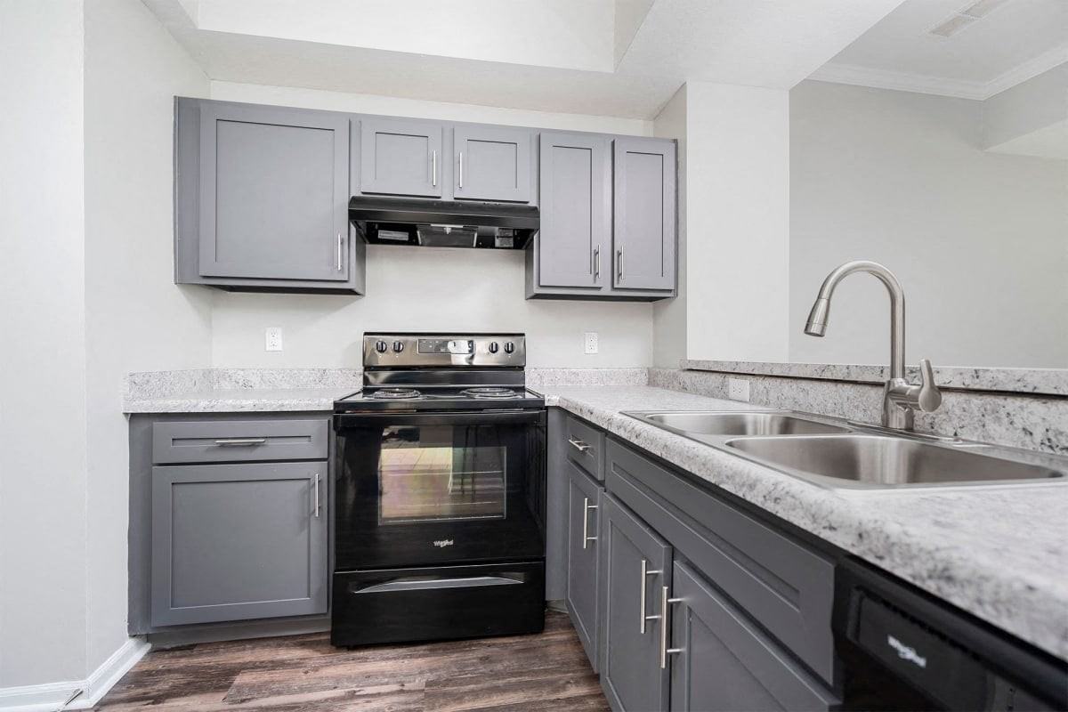 Alexander Court - Photo 2 of 39