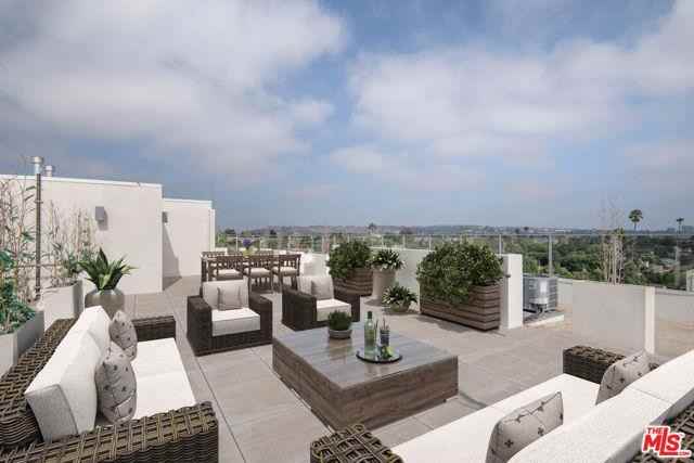 4418 S Slauson Ave #401 - Photo 2 of 8