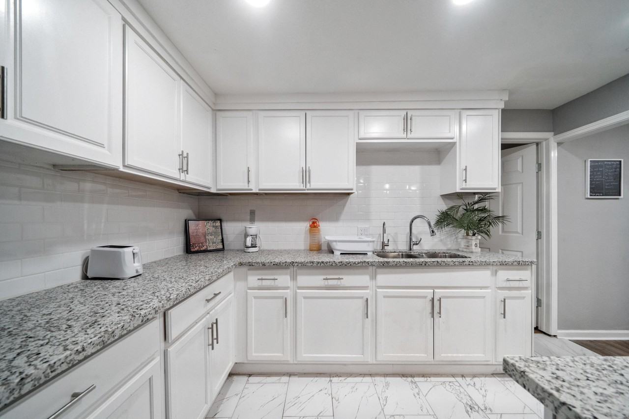 Willow Glen Dr - Photo 6 of 24