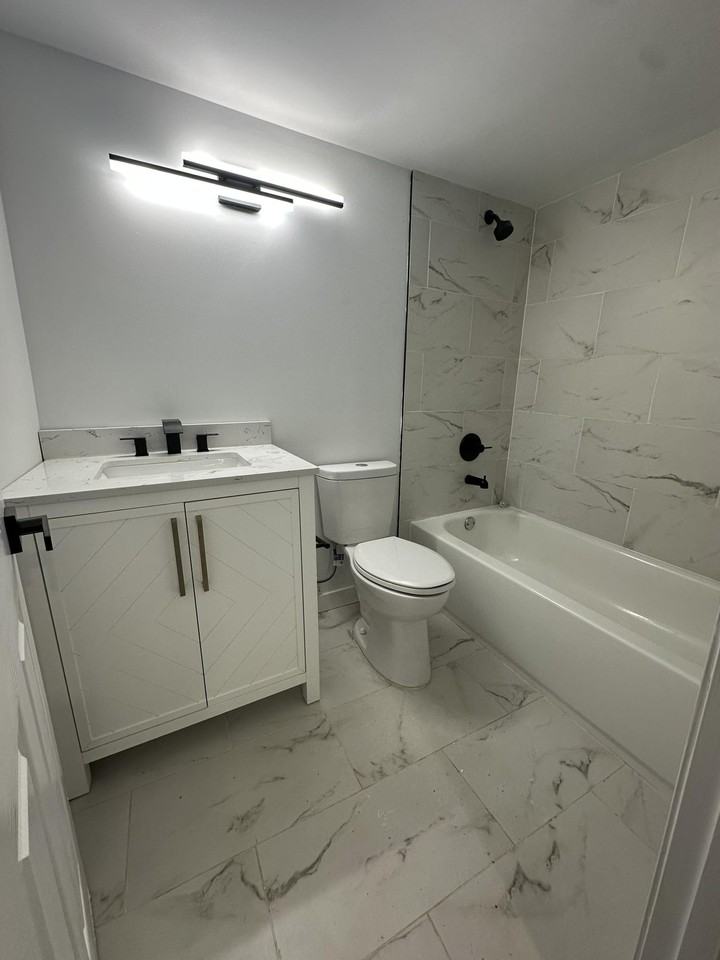 Pollard Dr Sw - Photo 2 of 12