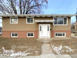 featured image of 401 42nd Ave Ne