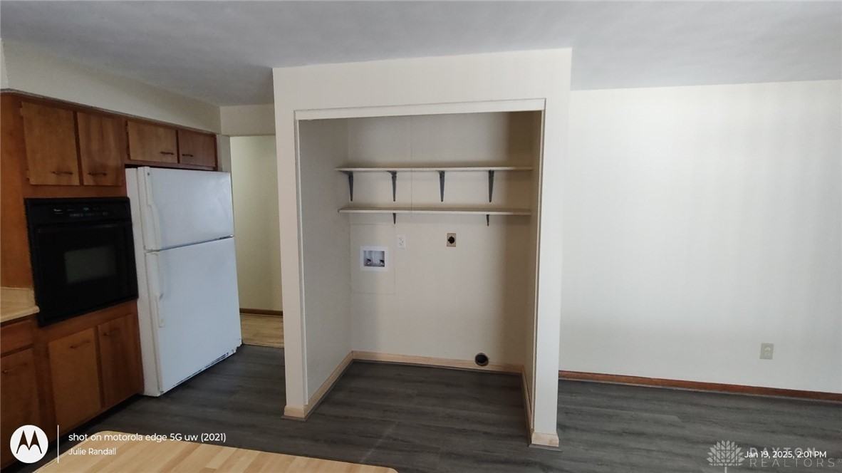 2989 Mckay Rd - Photo 5 of 19