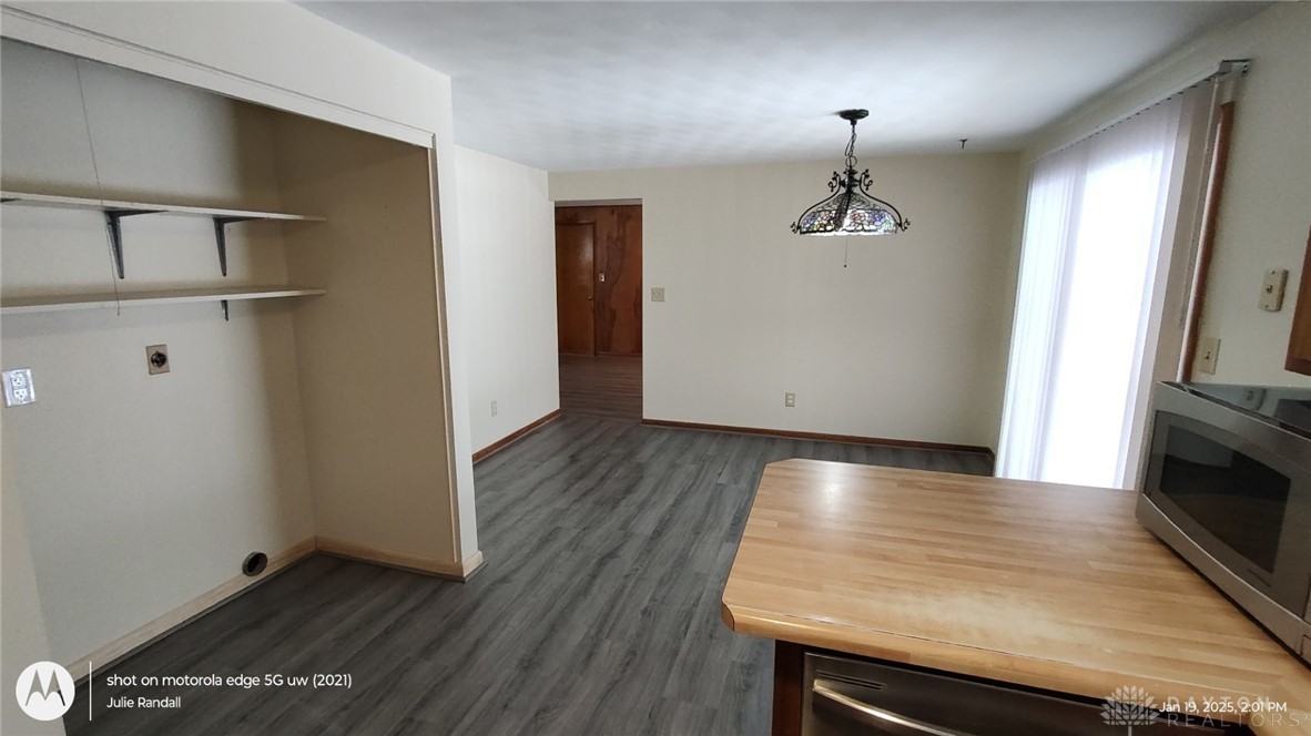 2989 Mckay Rd - Photo 7 of 19