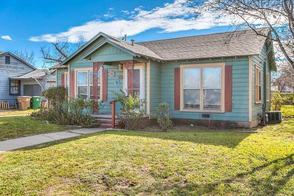 315 Paint Rock Rd - Photo 2 of 24