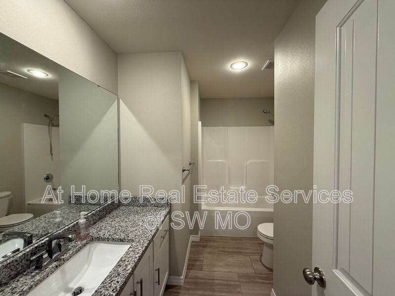 879 E Dyann Dr - Photo 7 of 12