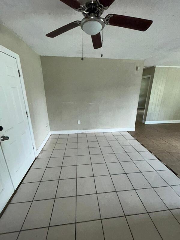 5254 Lanette St #1 - Photo 3 of 17