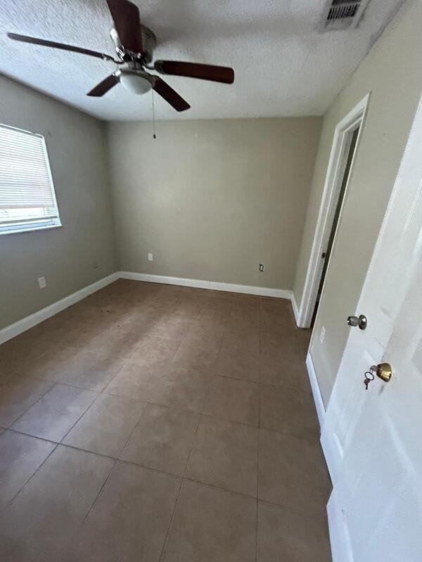 5254 Lanette St #1 - Photo 5 of 17