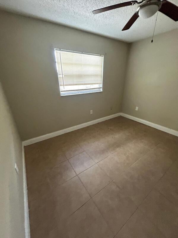 5254 Lanette St #1 - Photo 6 of 17