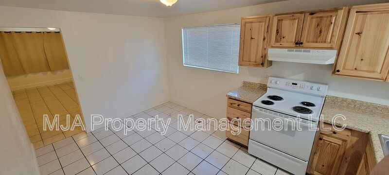 655 Sw #2 - Photo 6 of 20