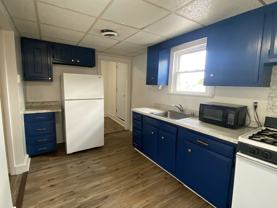 1055 N Duke St - Photo 1 of 1