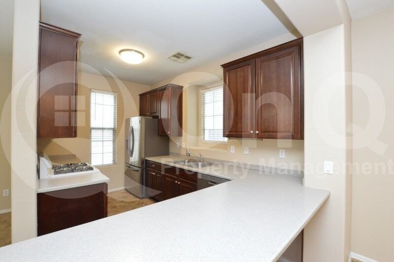 1453 S Sinova Ave - Photo 2 of 25