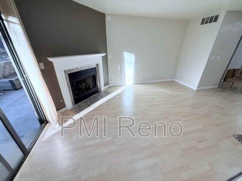 2943 Tierra Verde E - Photo 2 of 18