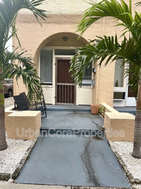 380 13th Ave Ne - Photo 2 of 7