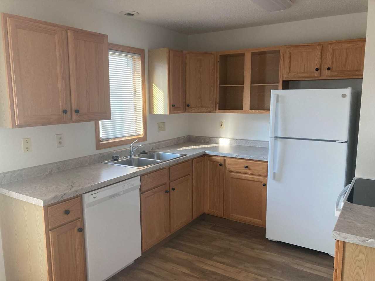Belsly Blvd Townhomes - Photo 5 of 23