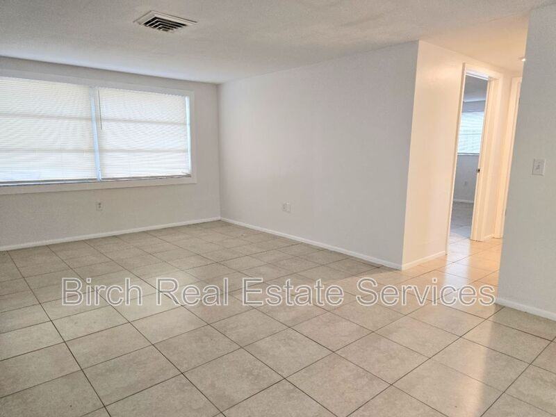 5304 Penguin Dr - Photo 4 of 15