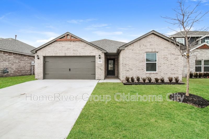 1616 Ruby Dr - Photo 2 of 31