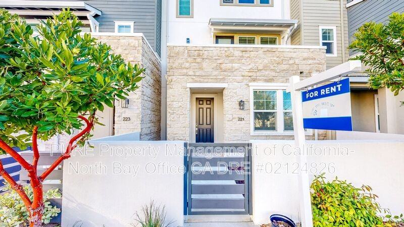 221 Gambrel Cir - Photo 5 of 50