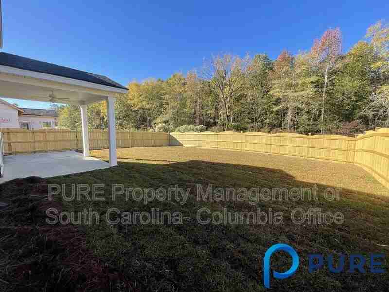 1433 Tamarind Ln - Photo 7 of 37