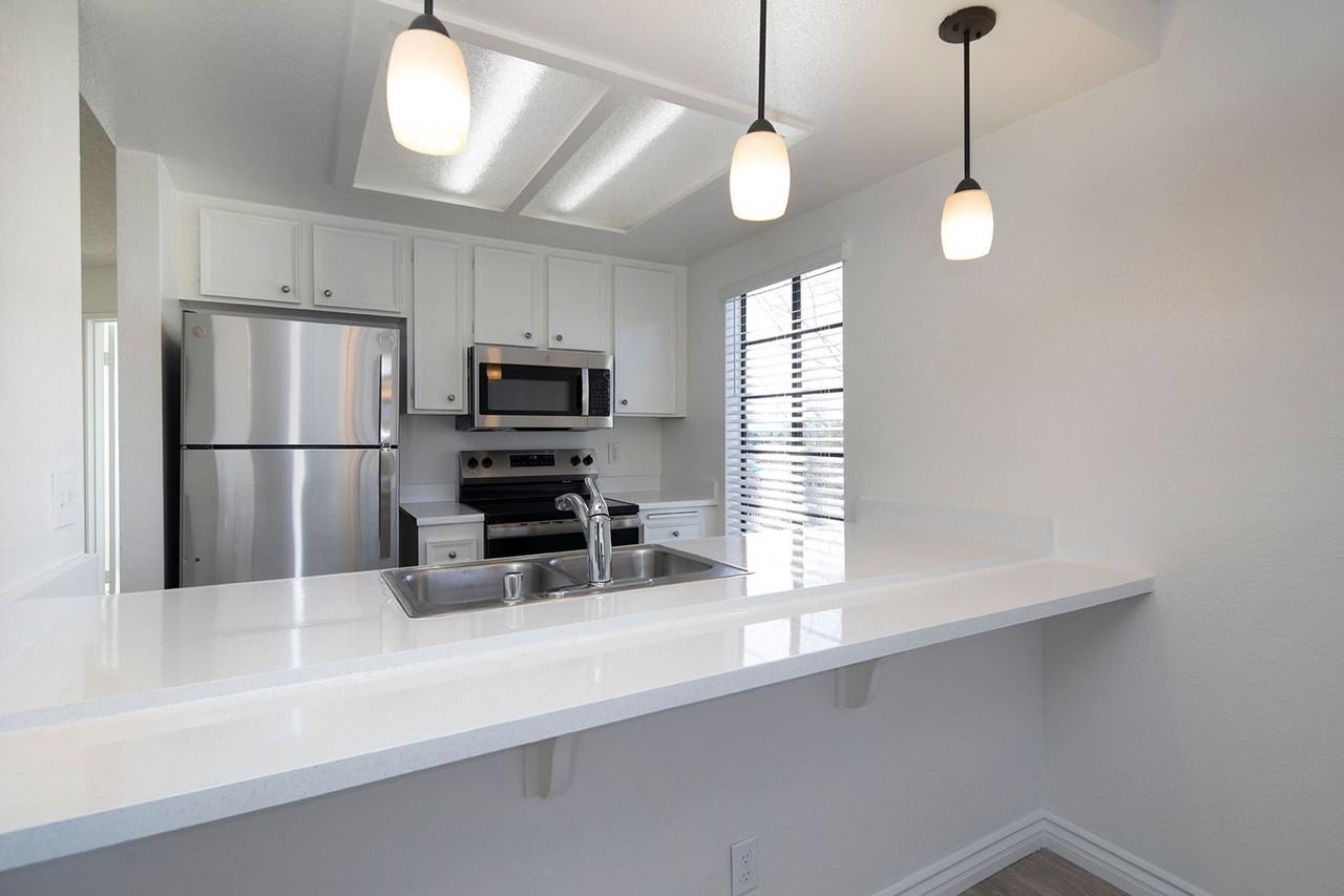 Villa Terraza Apartments - Photo 4 of 30