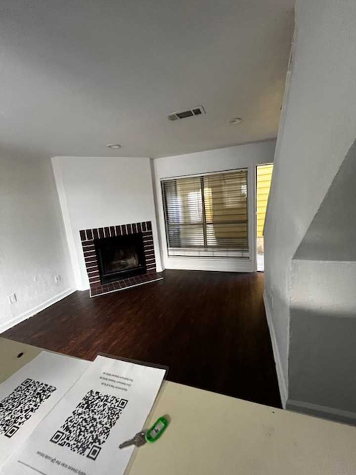 Great Neighborhood , Beautiful townhome !! - Photo 5 of 32