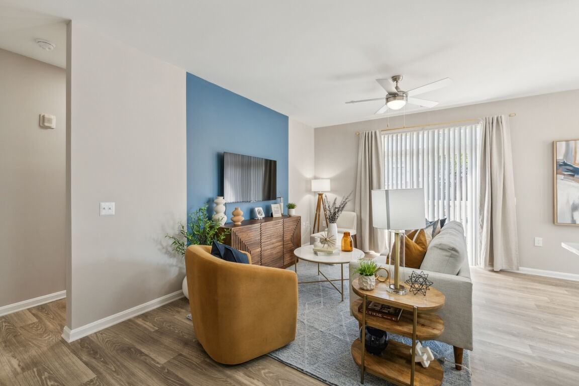 Riverside Station - Photo 5 of 22