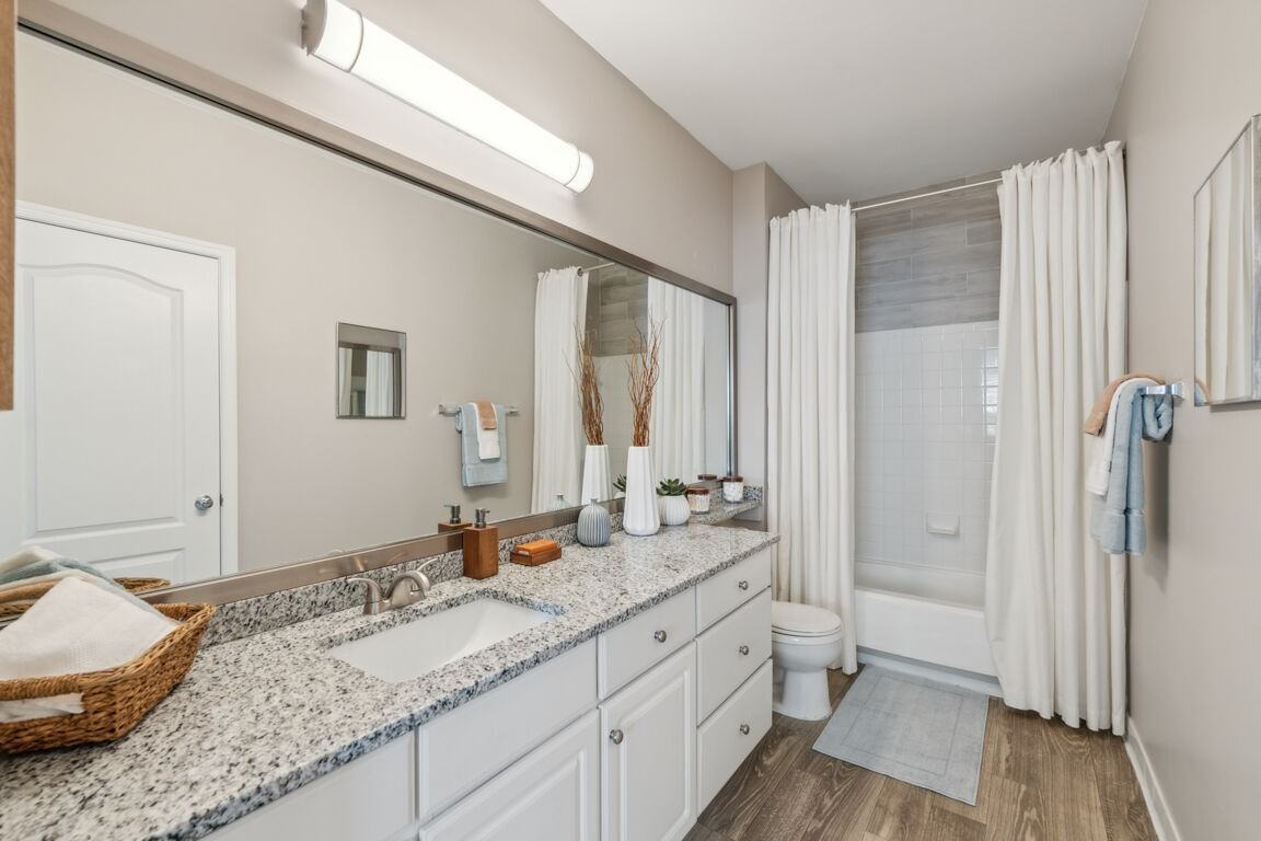 Riverside Station - Photo 7 of 22