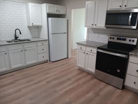 422 Rhode Island St Se - Photo 1 of 1