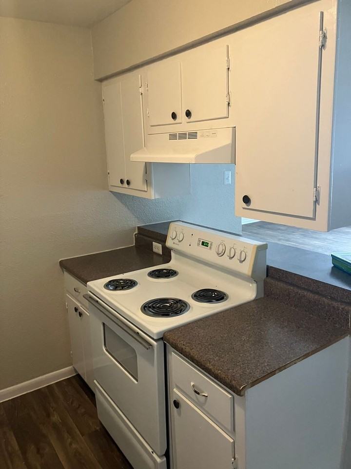 Valhalla Apartments 6730 Everhart Rd. Corpus Christi, TX 78413 - Photo 2 of 7